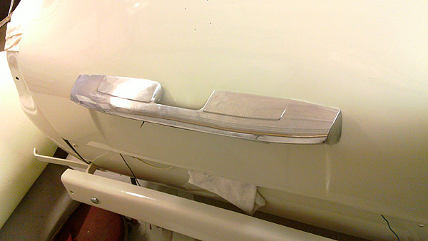 trunk-handle